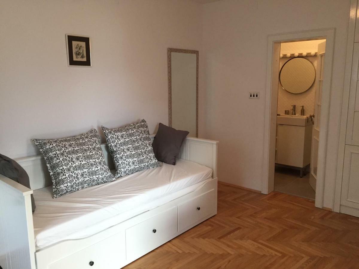 Apartments Papalinna 2 By Moro Krk Town Εξωτερικό φωτογραφία