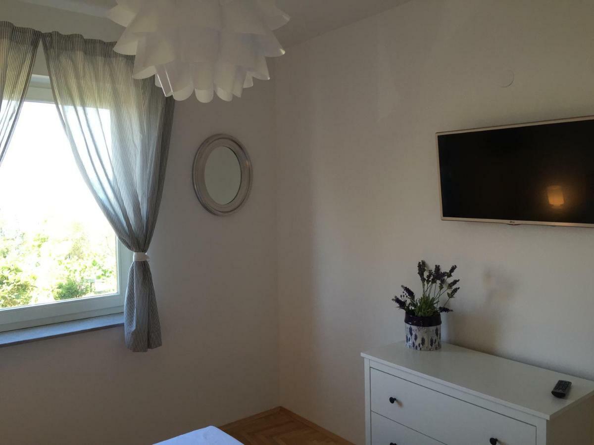 Apartments Papalinna 2 By Moro Krk Town Εξωτερικό φωτογραφία